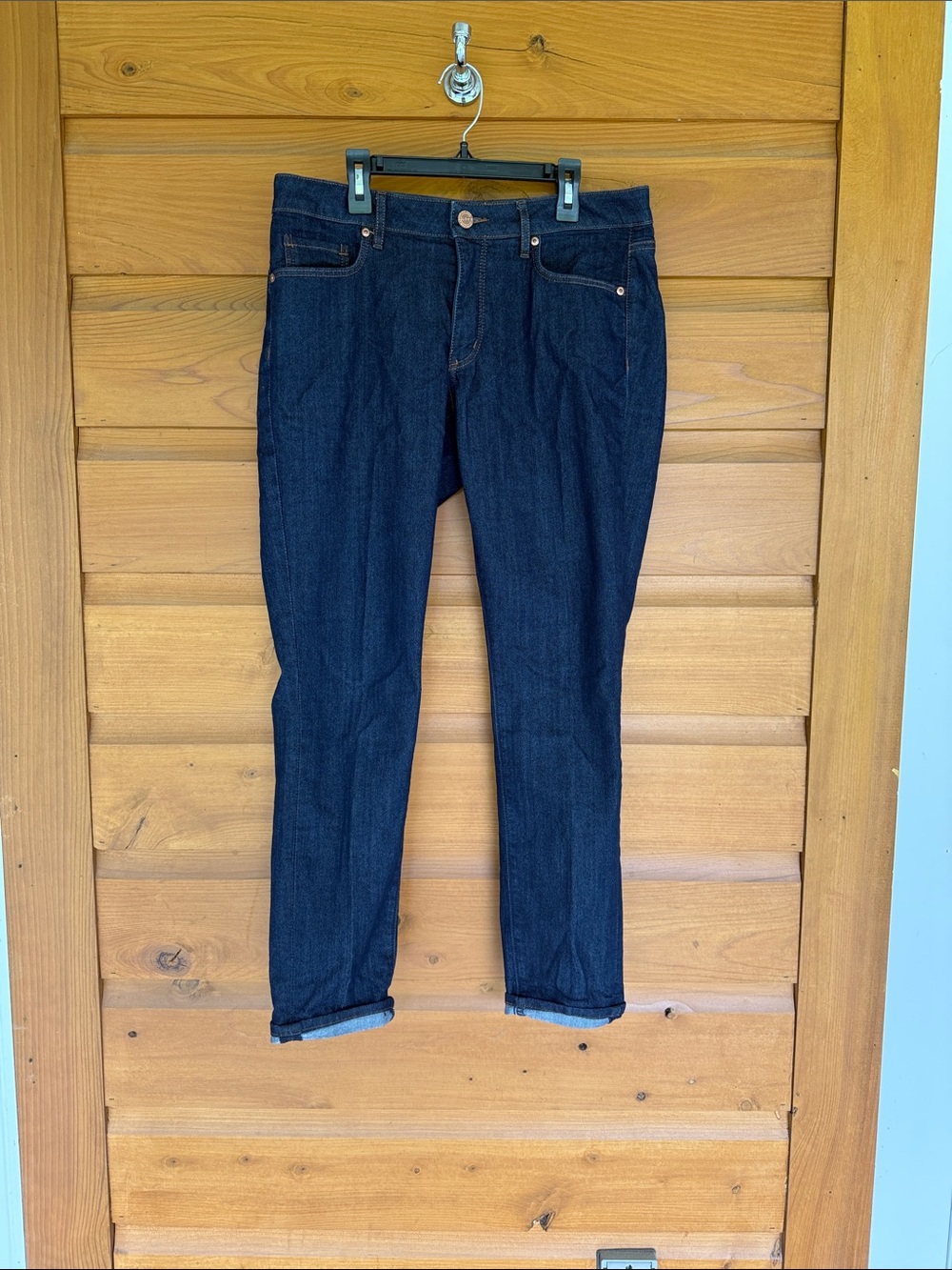 Loft , Curvy Skinny size 8 , dark wash